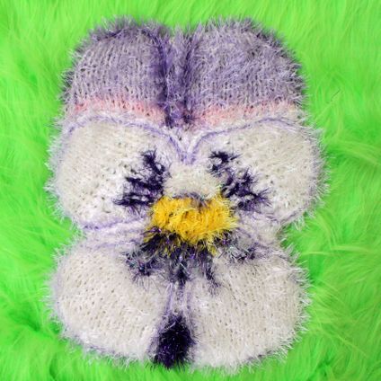 Pansy Flower White with Sparkle, 2021